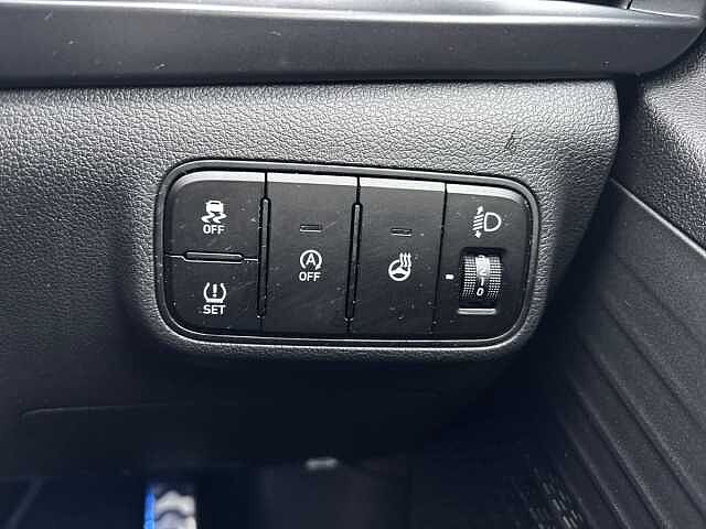 Hyundai BAYON 1.0 TGDi 48V MHEV Premium 5dr DCT Red