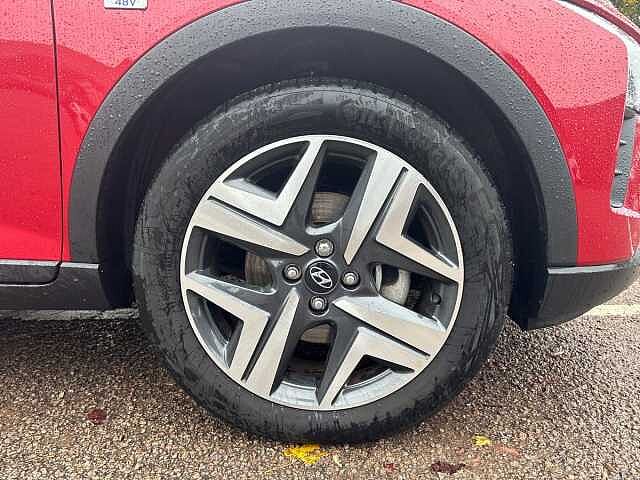 Hyundai BAYON 1.0 TGDi 48V MHEV Premium 5dr DCT Red