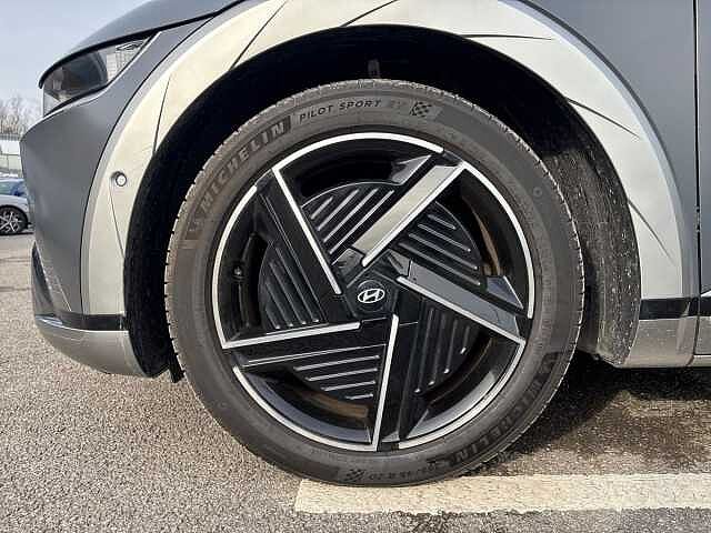 Hyundai Ioniq 5 239kW Ultimate 84 kWh 5dr AWD Auto