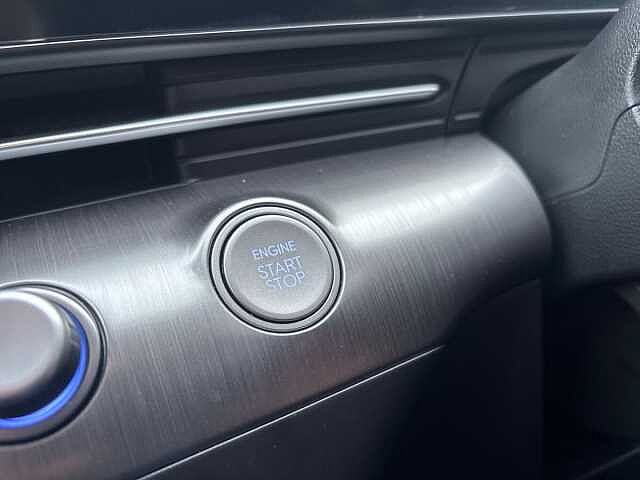 Hyundai KONA 1.6 Hybrid 129 Ultimate 5dr DCT Black