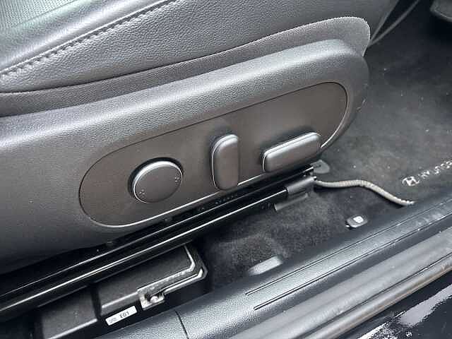 Hyundai KONA 1.6 Hybrid 129 Ultimate 5dr DCT Black