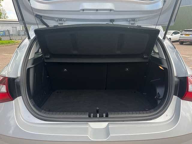 Hyundai I20 1.0T GDi 48V MHD SE Connect 5dr Silver