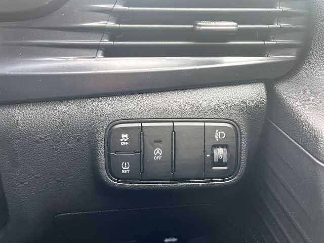 Hyundai I20 1.0T GDi 48V MHD SE Connect 5dr Silver