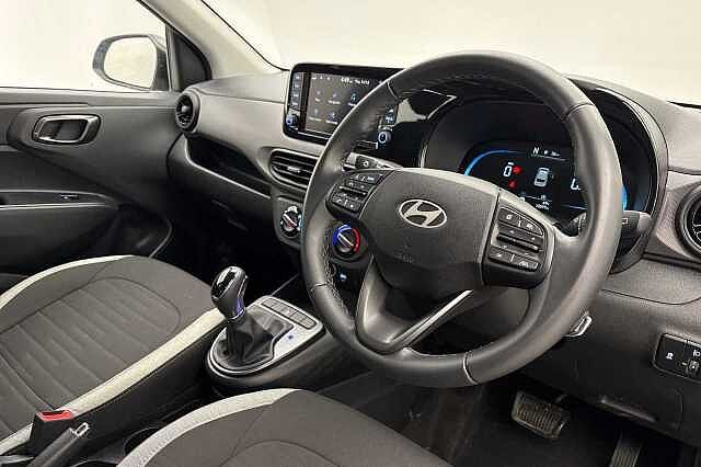 Hyundai TUCSON 1.6T Plug-in Hybrid Premium 5dr 4WD Auto Grey