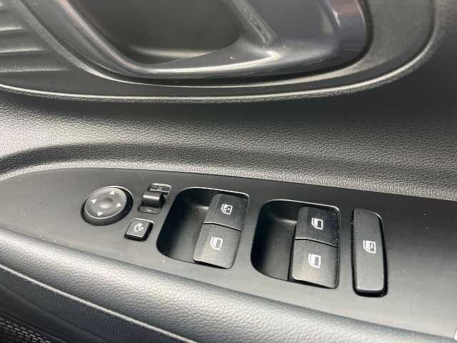 Hyundai I20 1.0T GDi 48V MHD Premium 5dr Green