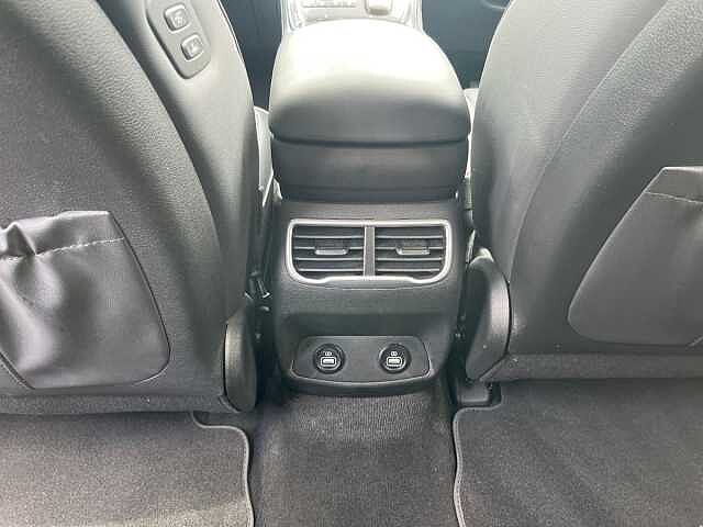 Hyundai Santa Fe 1.6 TGDi Hybrid Ultimate 5dr 4WD Auto