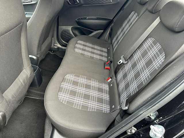 Hyundai i10 1.2 [79] Premium 5dr Auto [Nav]