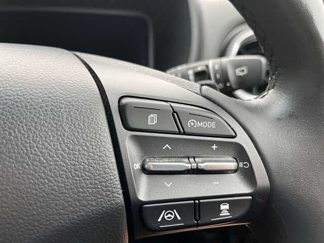 Hyundai KONA 1.6 GDi Hybrid Premium 5dr DCT Grey