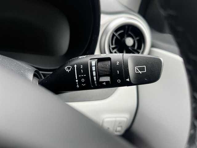 Hyundai i10 1.0 [63] Premium 5dr Auto [Nav]