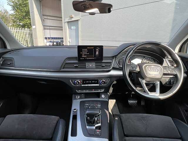 Audi Q5 2.0 TDI Quattro Sport 5dr S Tronic Grey