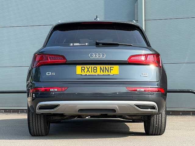 Audi Q5 2.0 TDI Quattro Sport 5dr S Tronic Grey