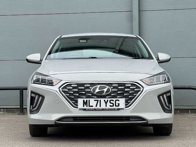 Hyundai Ioniq 1.6 GDi Hybrid Premium 5dr DCT