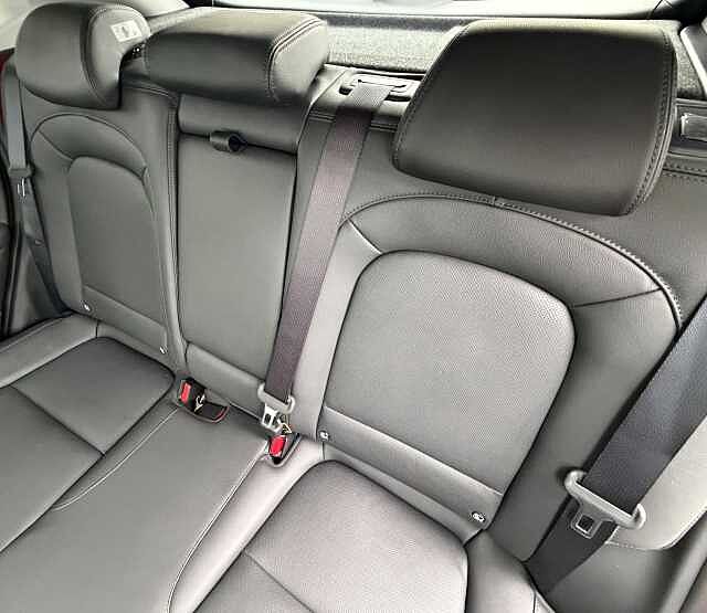 Hyundai KONA 1.6 h-GDi Ultimate DCT Euro 6 (s/s) 5dr Red