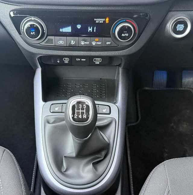 Hyundai I10 1.0 Premium Euro 6 (s/s) 5dr Black