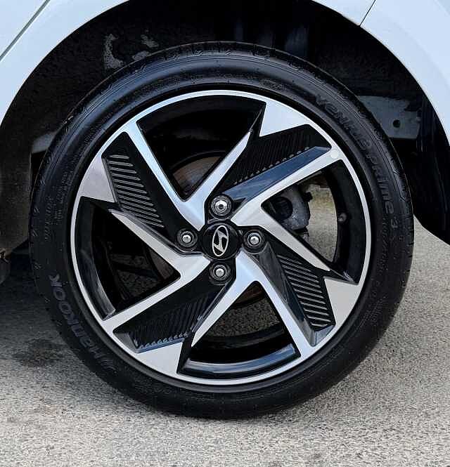 Hyundai i10 1.0 [63] Premium 5dr [Nav]