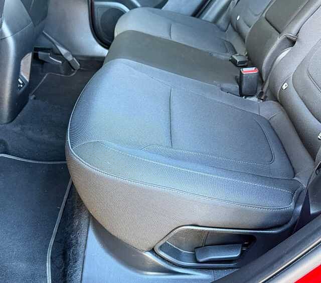 Hyundai TUCSON 1.6 TGDi 48V MHD SE Connect 5dr 2WD Red