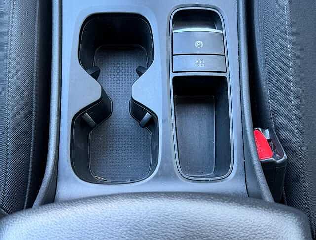 Hyundai TUCSON 1.6 TGDi 48V MHD SE Connect 5dr 2WD Red