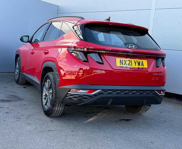 Hyundai TUCSON 1.6 TGDi 48V MHD SE Connect 5dr 2WD Red