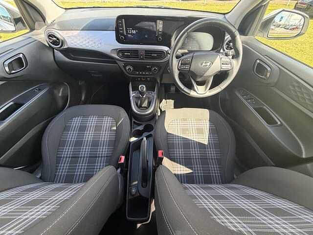 Hyundai i10 1.0 [63] Premium 5dr [Nav]