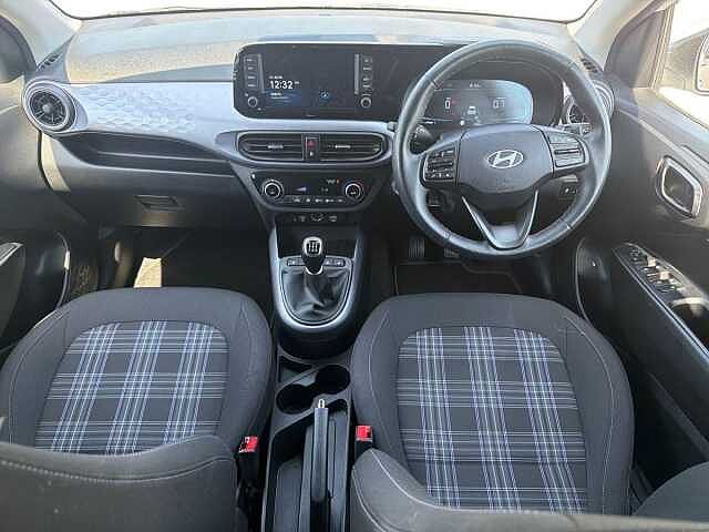 Hyundai I10 1.0 [63] Premium 5dr [Nav] White