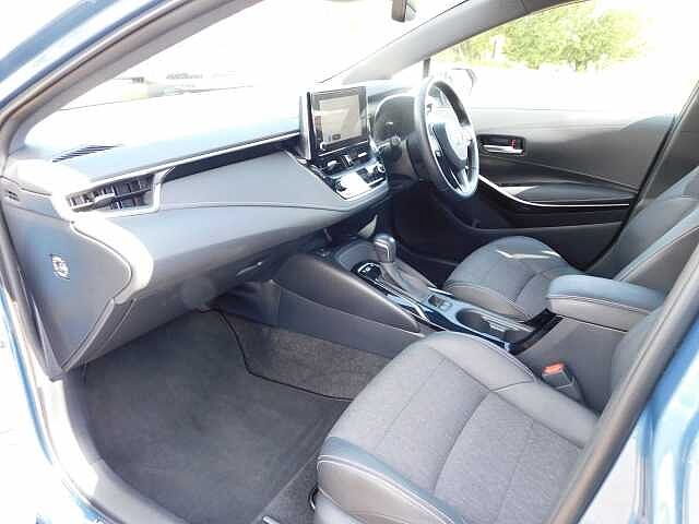 Toyota COROLLA 1.8 VVT-i (120bhp) Design Hybrid CVT Blue