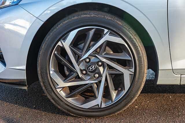 Hyundai I20 5 Dr 1.0 T-GDi 100ps Premium 48 Volt Hybrid Silver