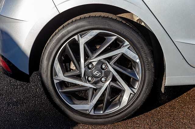 Hyundai I20 5 Dr 1.0 T-GDi 100ps Premium 48 Volt Hybrid Silver