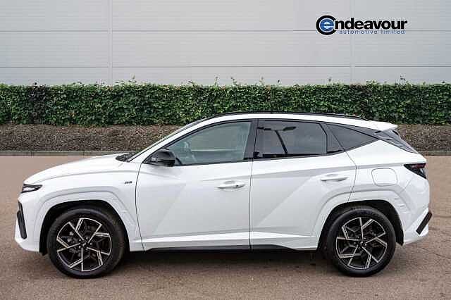 Hyundai TUCSON ESTATE 1.6T Plug-in Hybrid N Line S 5dr 4WD Auto White