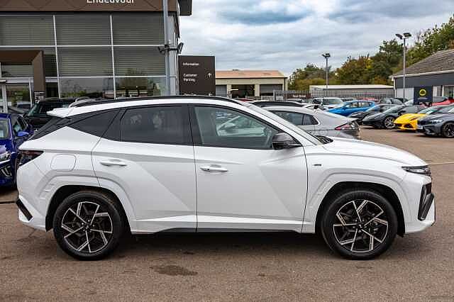 Hyundai TUCSON ESTATE 1.6T Plug-in Hybrid N Line S 5dr 4WD Auto White