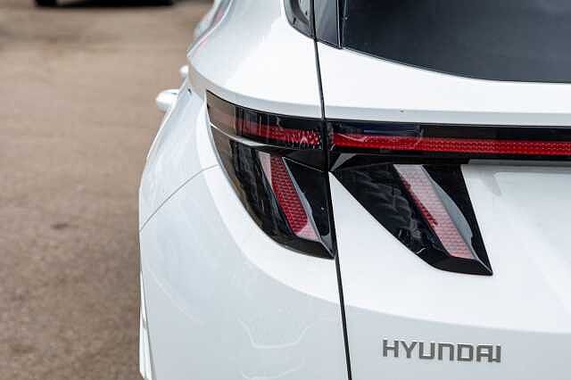 Hyundai TUCSON ESTATE 1.6T Plug-in Hybrid N Line S 5dr 4WD Auto White