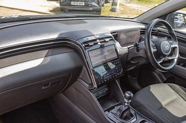 Hyundai TUCSON HYBRID 1.6 T-GDi (150ps) Premium 48Volt iMT
