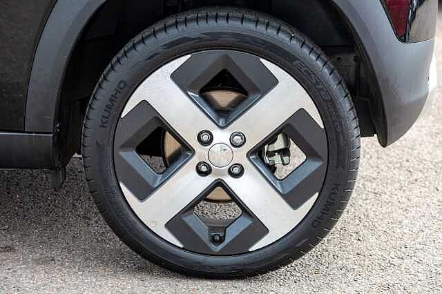 Hyundai INSTER 85kW 02 49kWh 5dr Auto Black