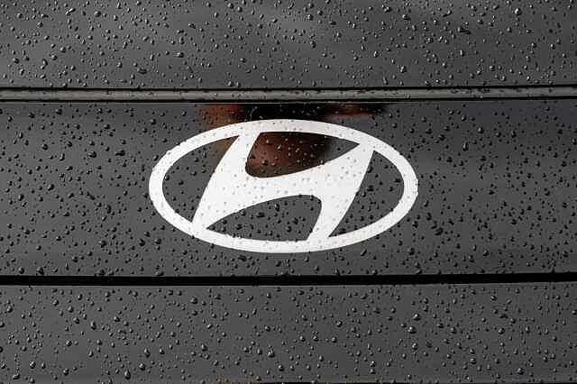 Hyundai INSTER 85kW 02 49kWh 5dr Auto Black