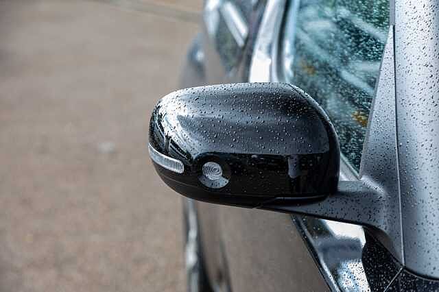 Hyundai INSTER 85kW 02 49kWh 5dr Auto Black