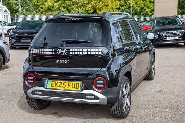 Hyundai INSTER 85kW 02 49kWh 5dr Auto Black