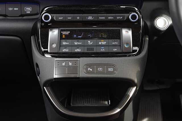 Hyundai INSTER 85kW 02 49kWh 5dr Auto Black