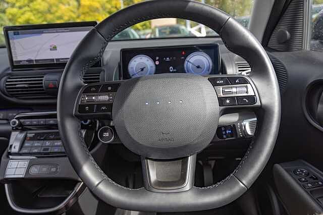 Hyundai INSTER 85kW 02 49kWh 5dr Auto Black