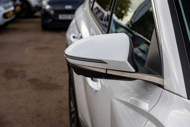 Hyundai TUCSON 1.6T Hybrid Ultimate 5dr Auto White