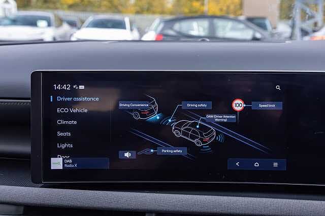 Hyundai TUCSON 1.6T Hybrid Ultimate 5dr Auto White