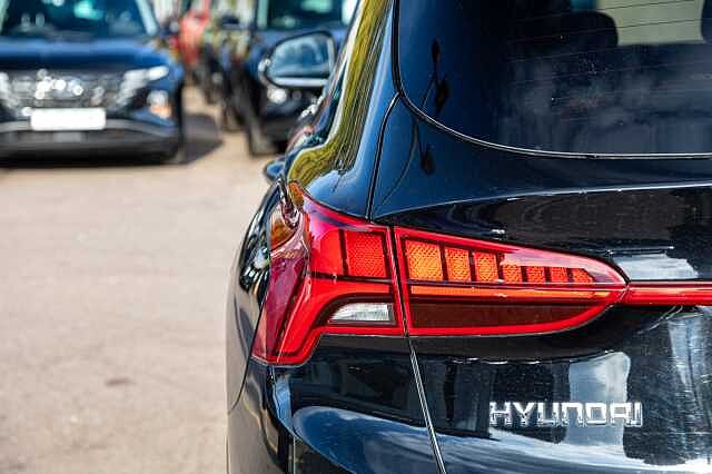 Hyundai SANTA FE 1.6 TGDi Hybrid Premium 5dr Auto Black