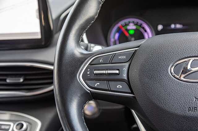 Hyundai SANTA FE 1.6 TGDi Hybrid Premium 5dr Auto Black