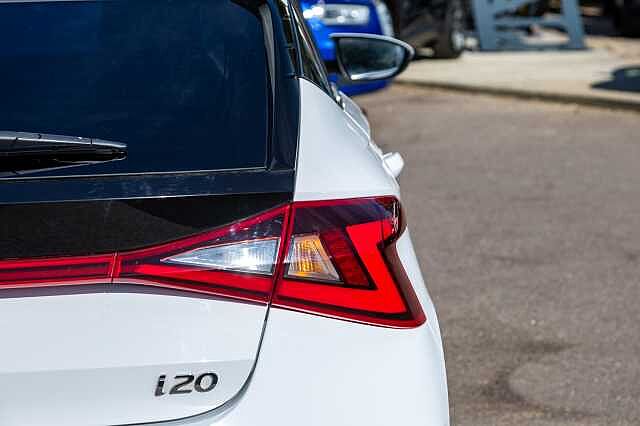 Hyundai i20 1.0T GDi 48V MHD Premium 5dr DCT