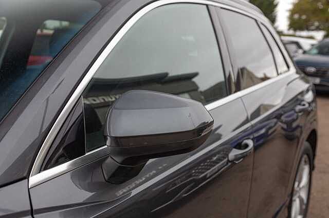 Audi Q3 35 TFSI S Line 5dr S Tronic