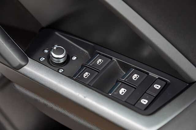 Audi Q3 35 TFSI S Line 5dr S Tronic