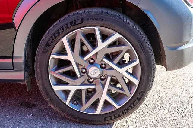 Hyundai KONA 1.6 GDi Hybrid Ultimate 5dr DCT Black