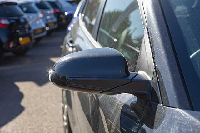 Hyundai KONA 1.6 GDi Hybrid Ultimate 5dr DCT Black