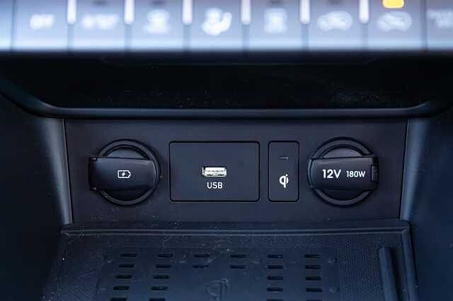 Hyundai KONA 1.6 GDi Hybrid Ultimate 5dr DCT Black