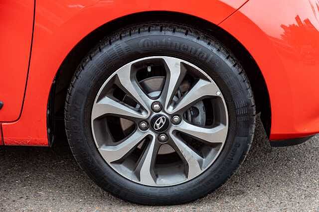 Hyundai I10 1.2 Premium SE 5dr Auto Red