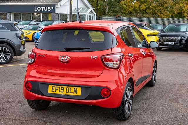 Hyundai I10 1.2 Premium SE 5dr Auto Red