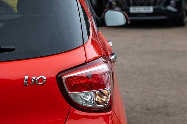 Hyundai I10 1.2 Premium SE 5dr Auto Red